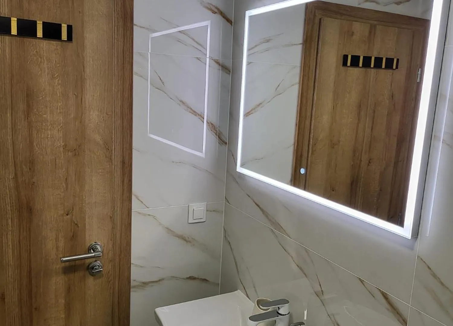 Apartment Sarabi تروغير